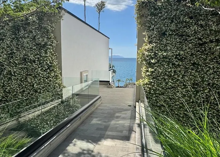 Appartamento Luxury - Parking, Pool And Access *