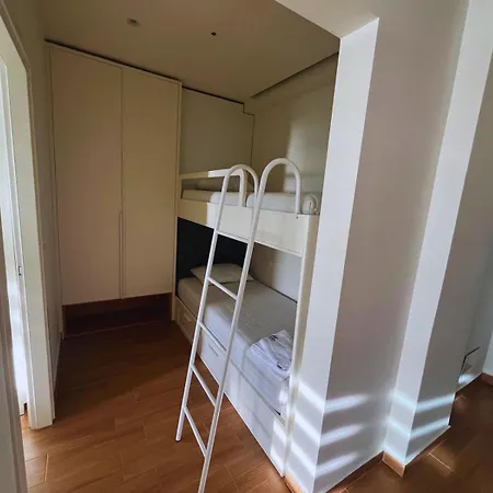 Luxury - Parking, Pool And Access Apartment