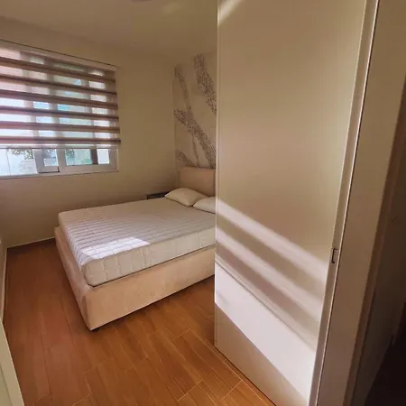 Apartment Luxury - Parking, Pool And Access