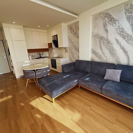 Apartment Luxury - Parking, Pool And Access *