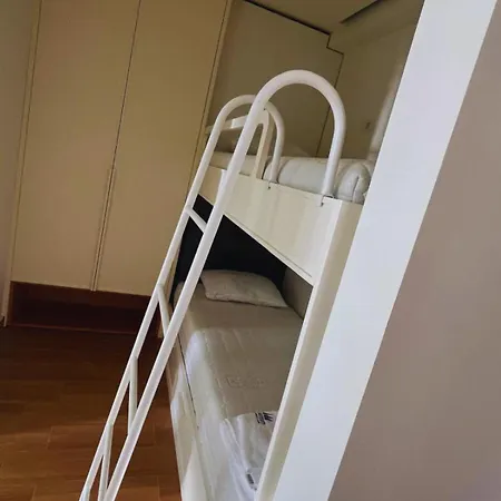 Luxury - Parking, Pool And Access Apartment Vlore