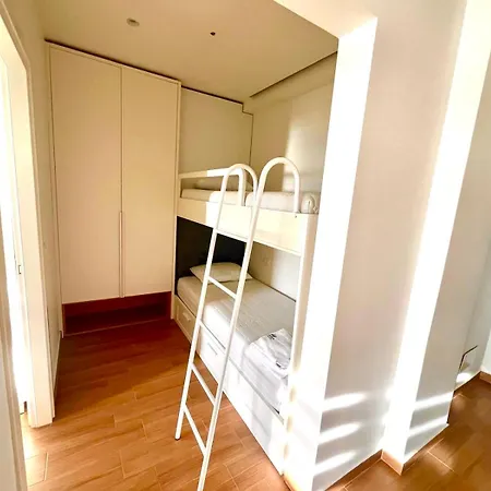 Apartment Luxury - Parking, Pool And Access